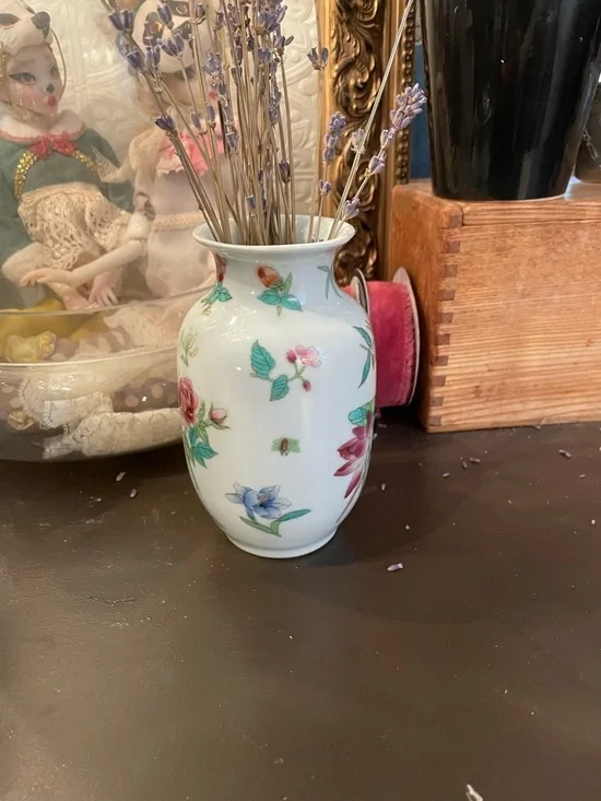 Chinese Vintage Vase Flower & Butterfly Design 1970s Ceramic - Picture 6 of 6